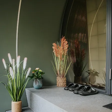 Panoramic Tube With Sauna & Hot Tub *