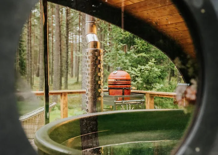 Panoramic Tube With Sauna & Hot Tub Holiday home