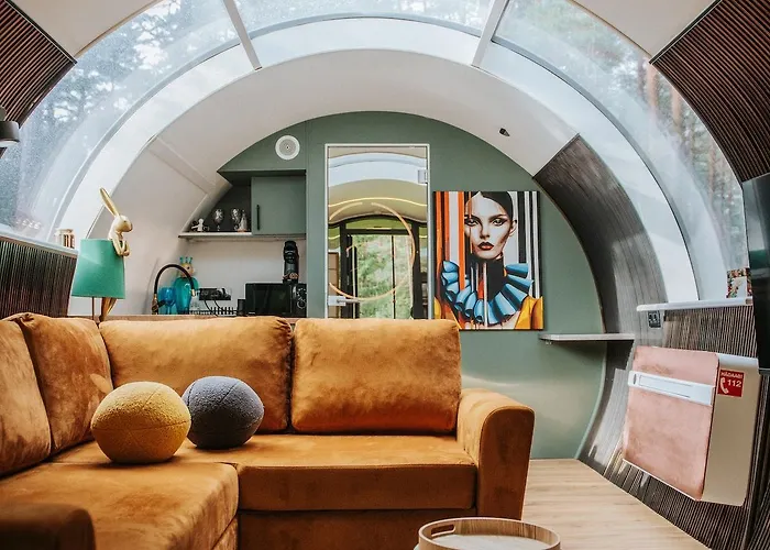 Panoramic Tube With Sauna & Hot Tub 度假居