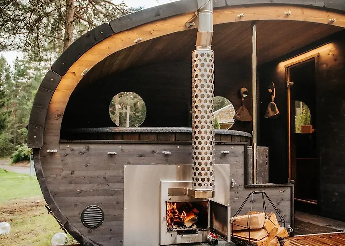 Panoramic Tube With Sauna & Hot Tub 度假居 *